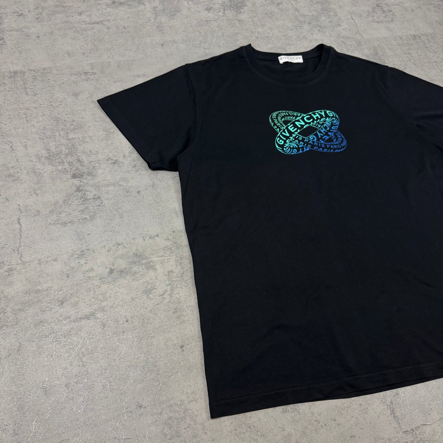 Givenchy Print T-Shirt - M