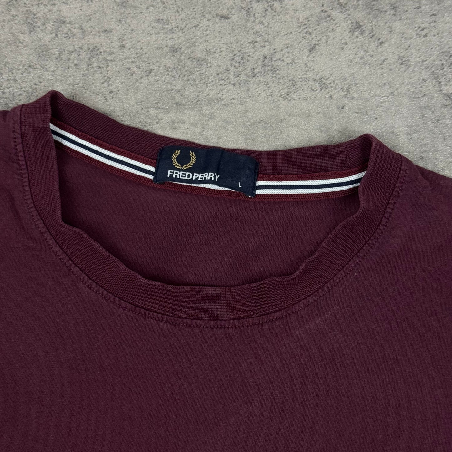 Fred Perry T-Shirt - L