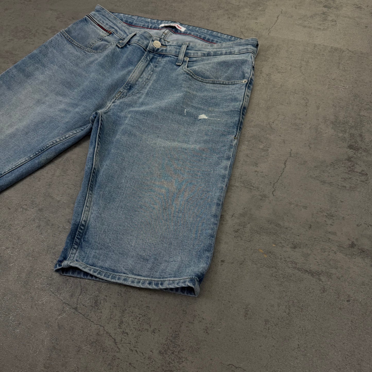 Tommy Hilfiger Denim Shorts (W33)