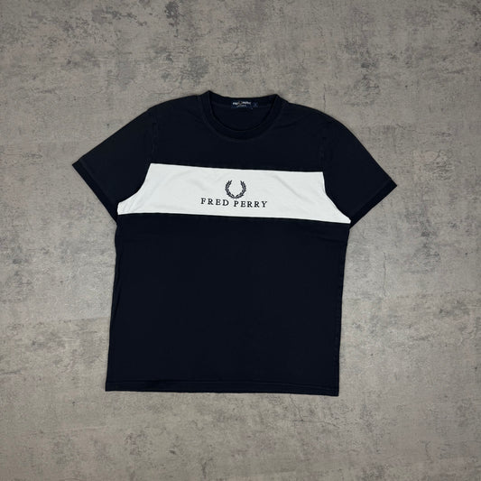Fred Perry T-Shirt - L