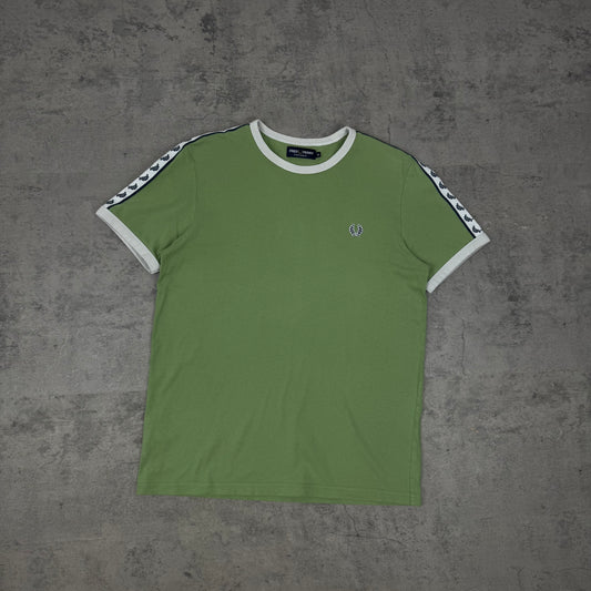 Fred Perry Stripe T-Shirt - M