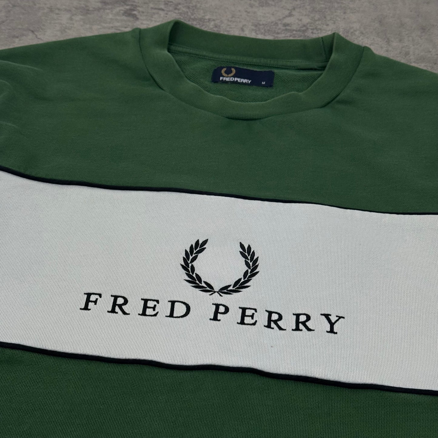 Fred Perry Pullover - M