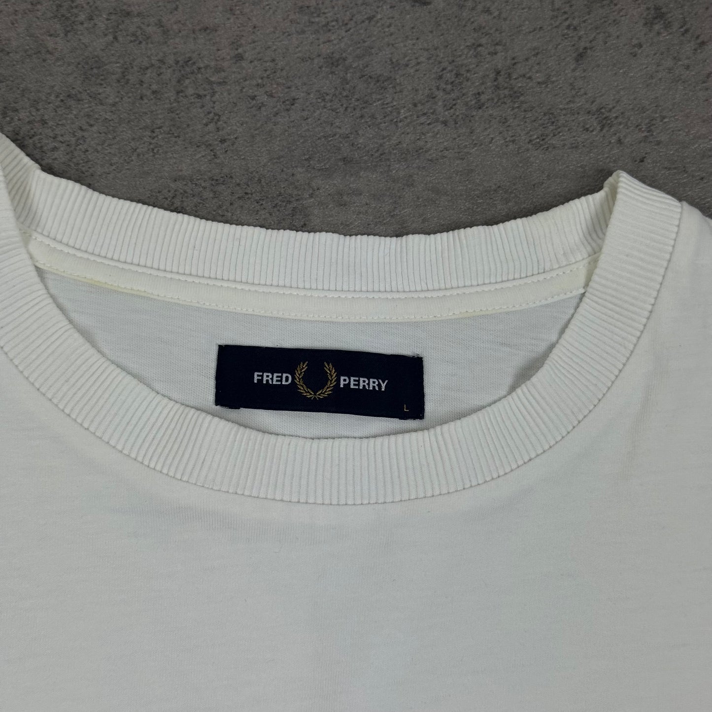 Fred Perry Big Logo T-Shirt - L