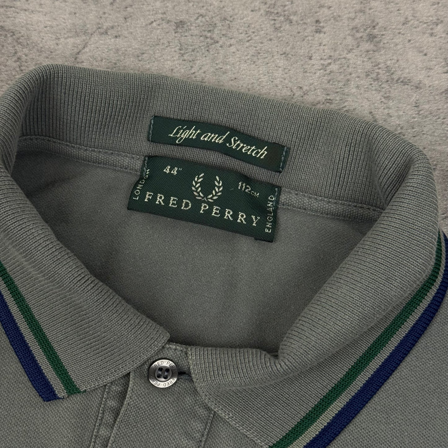 Fred Perry Long Sleeve - M