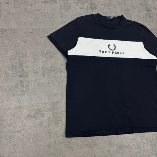 Fred Perry T-Shirt - L