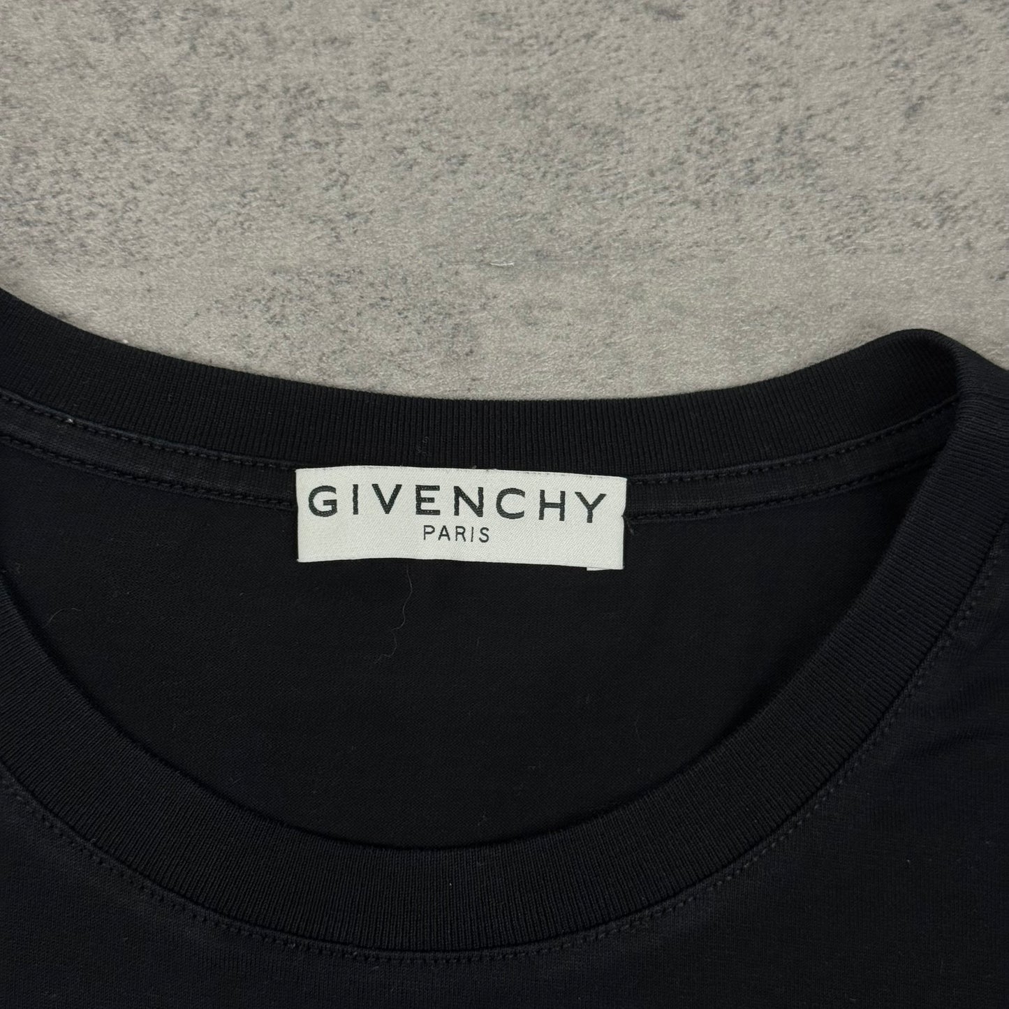 Givenchy Print T-Shirt - M