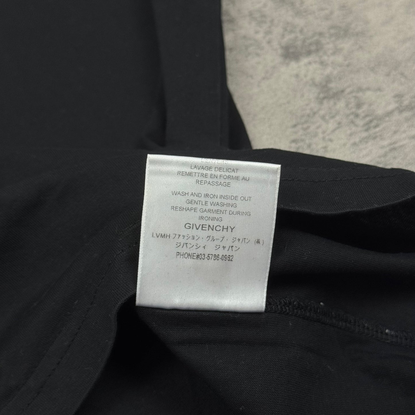 Givenchy Print T-Shirt - M