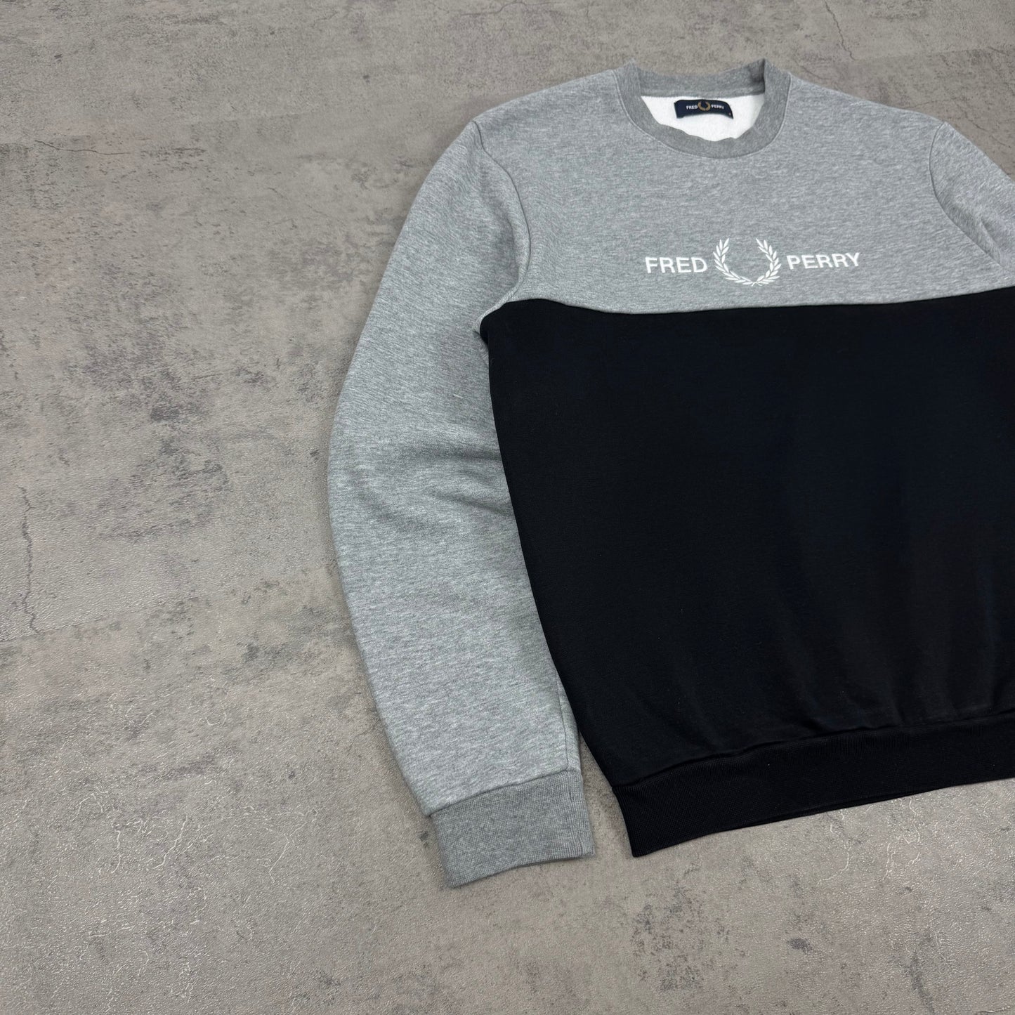 Fred Perry Pullover - M