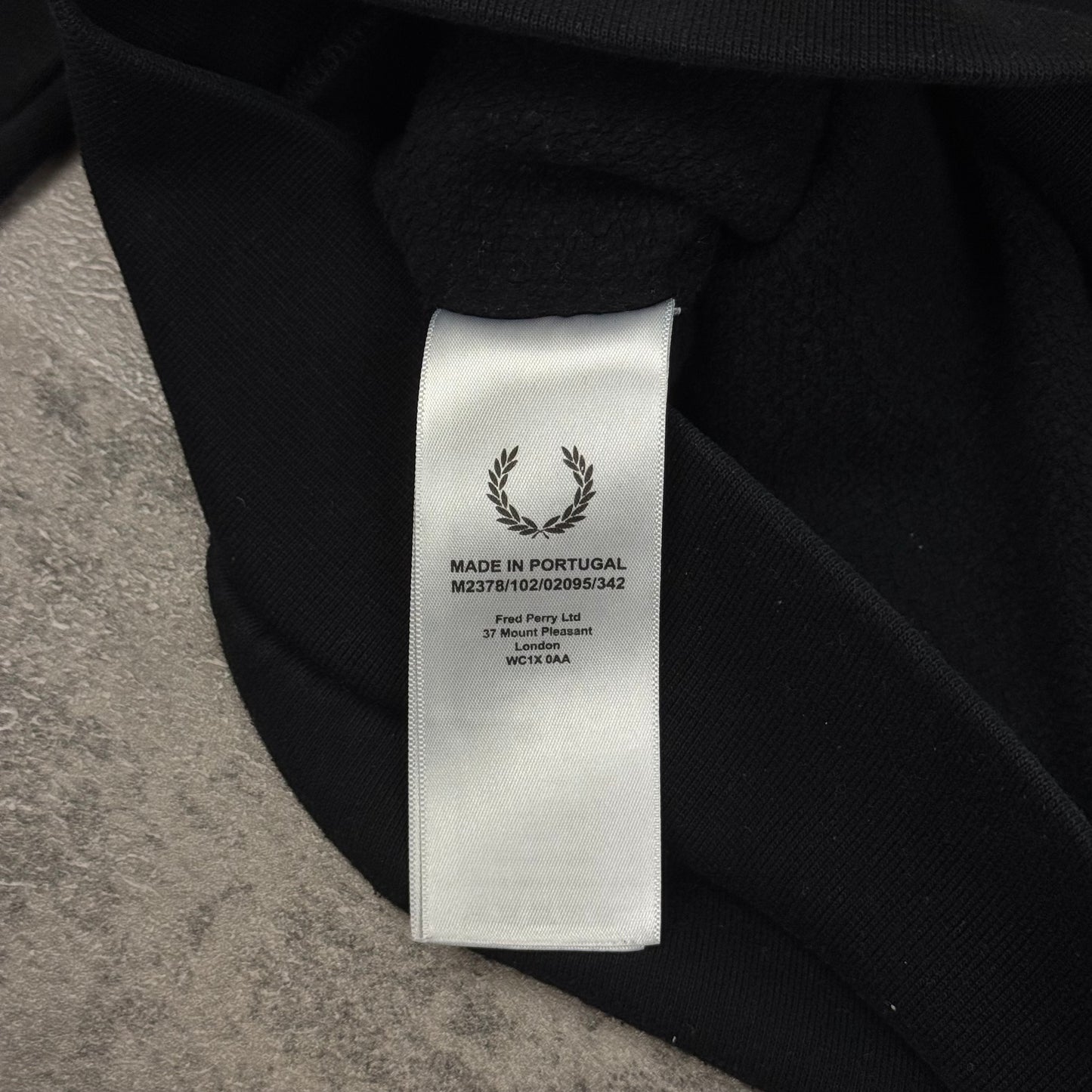 Fred Perry Pullover - M
