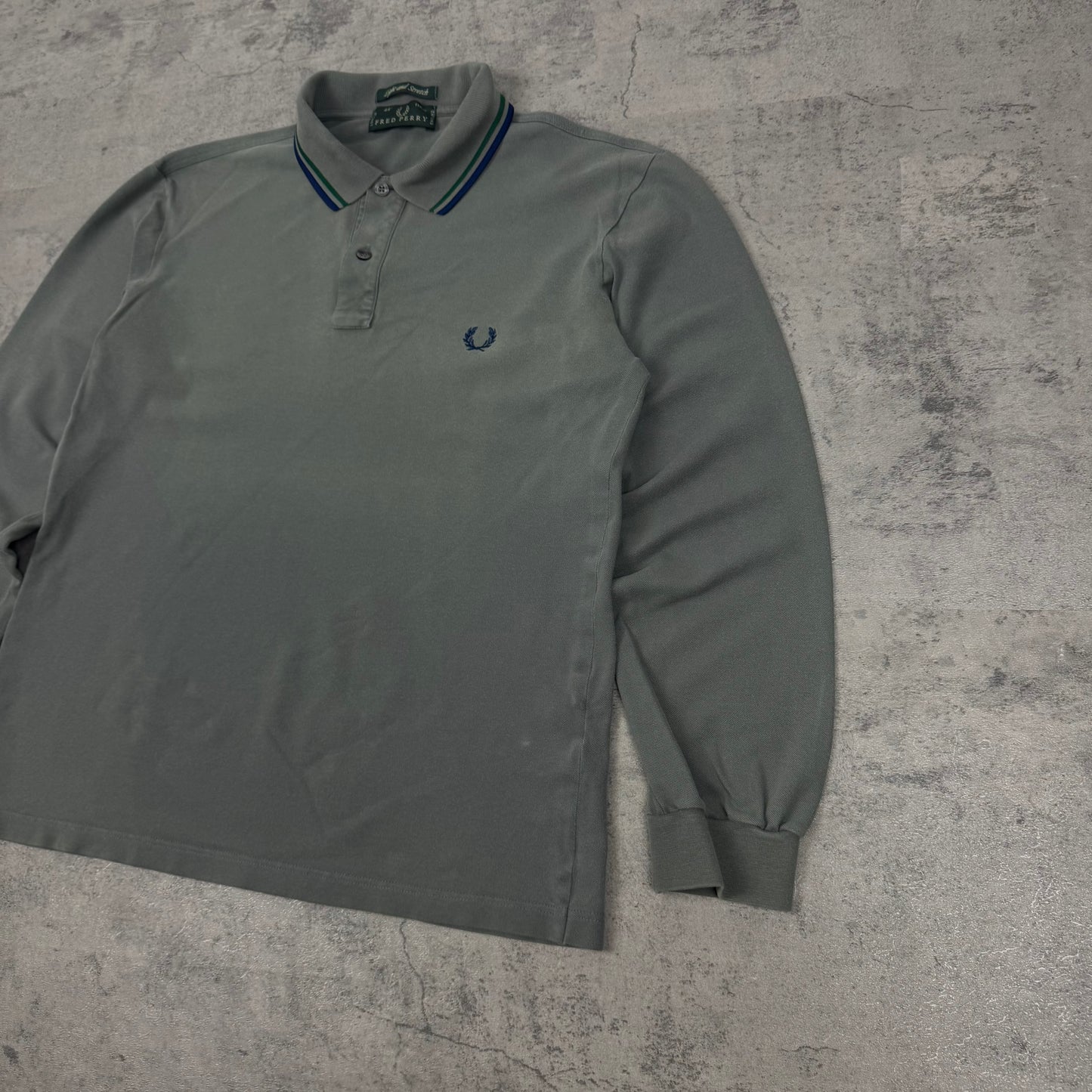 Fred Perry Long Sleeve - M