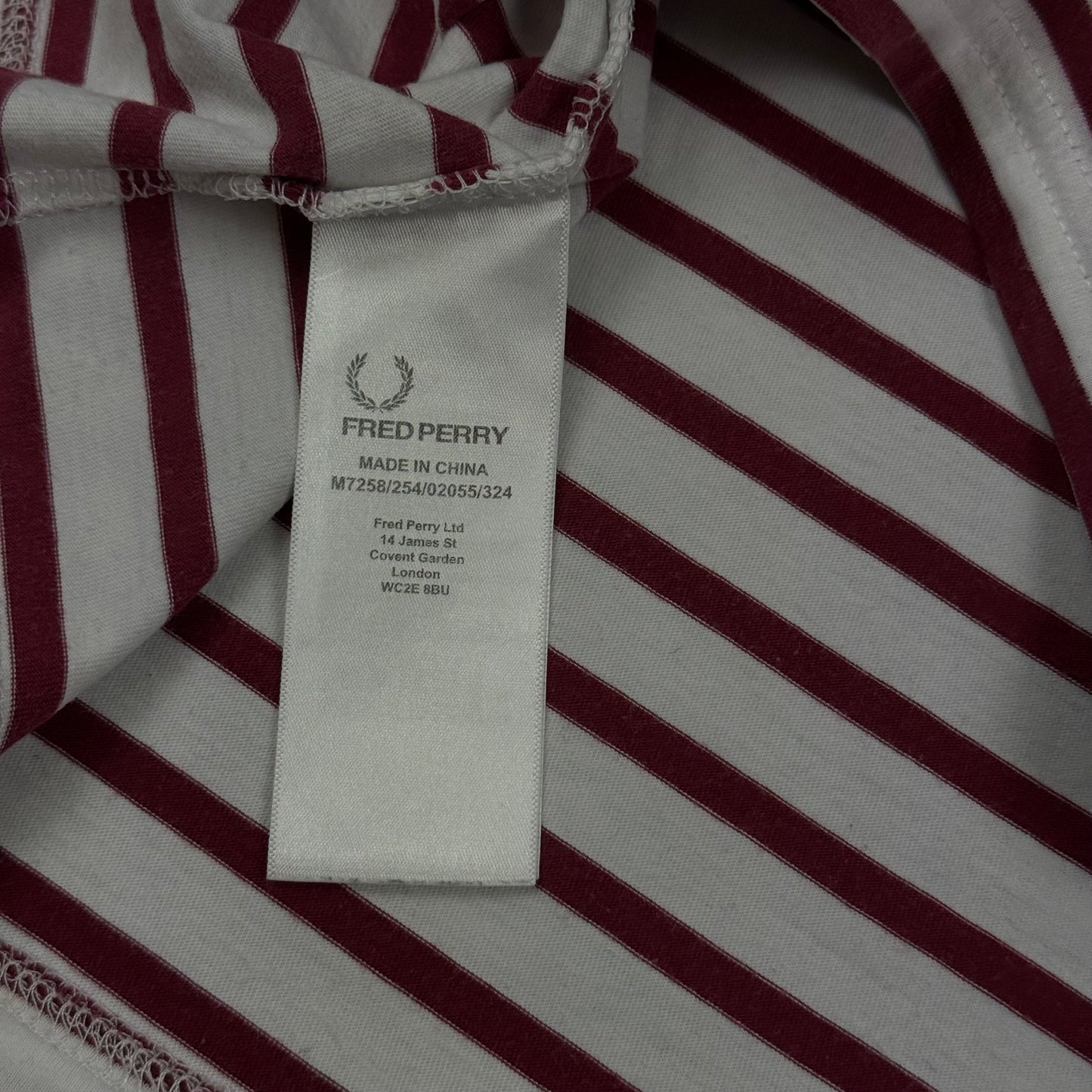 Fred Perry T-Shirt - L