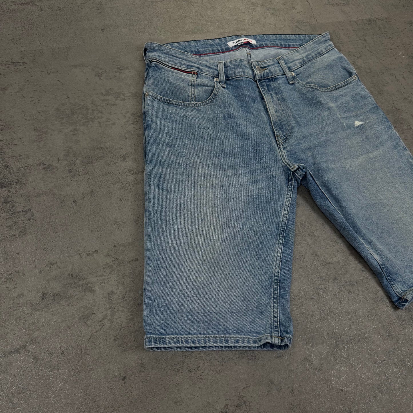 Tommy Hilfiger Denim Shorts (W33)
