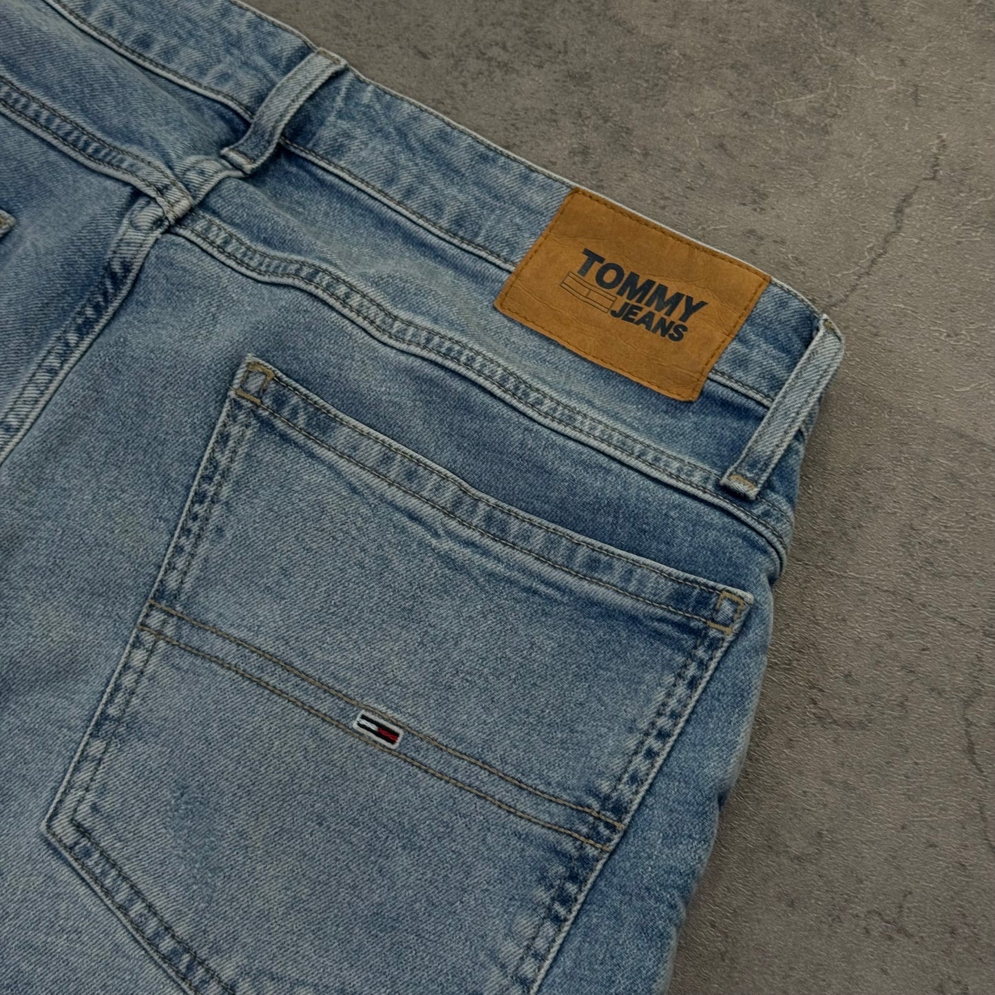 Tommy Hilfiger Denim Shorts (W33)